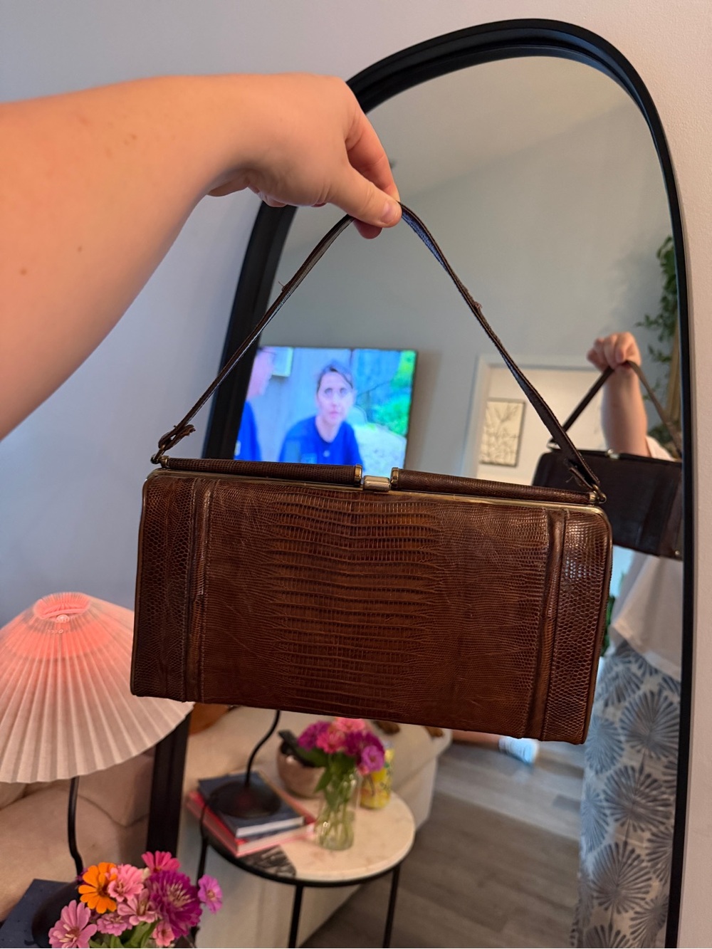 Vintage 1970s Chocolate Leather gold snap purse